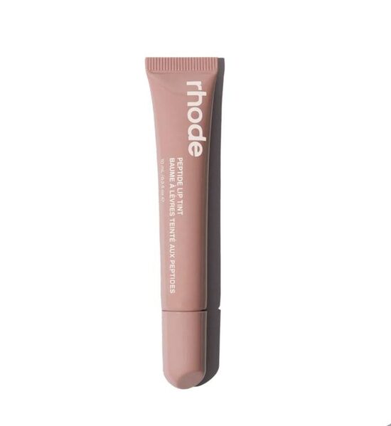 Peptide lip treatment. TOAST.